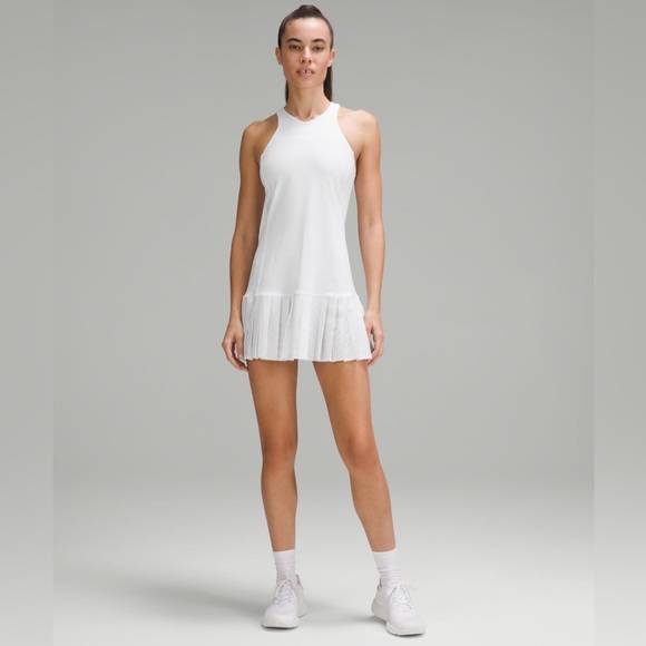 NWT Lululemon Pleated Open Knit Tennis Dress in White Size 6 or 8 - Picture 1 of 4